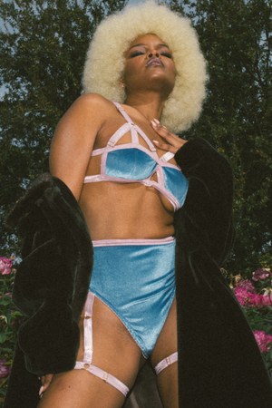 RTS ROCOCO  V STRAP BRALETTE