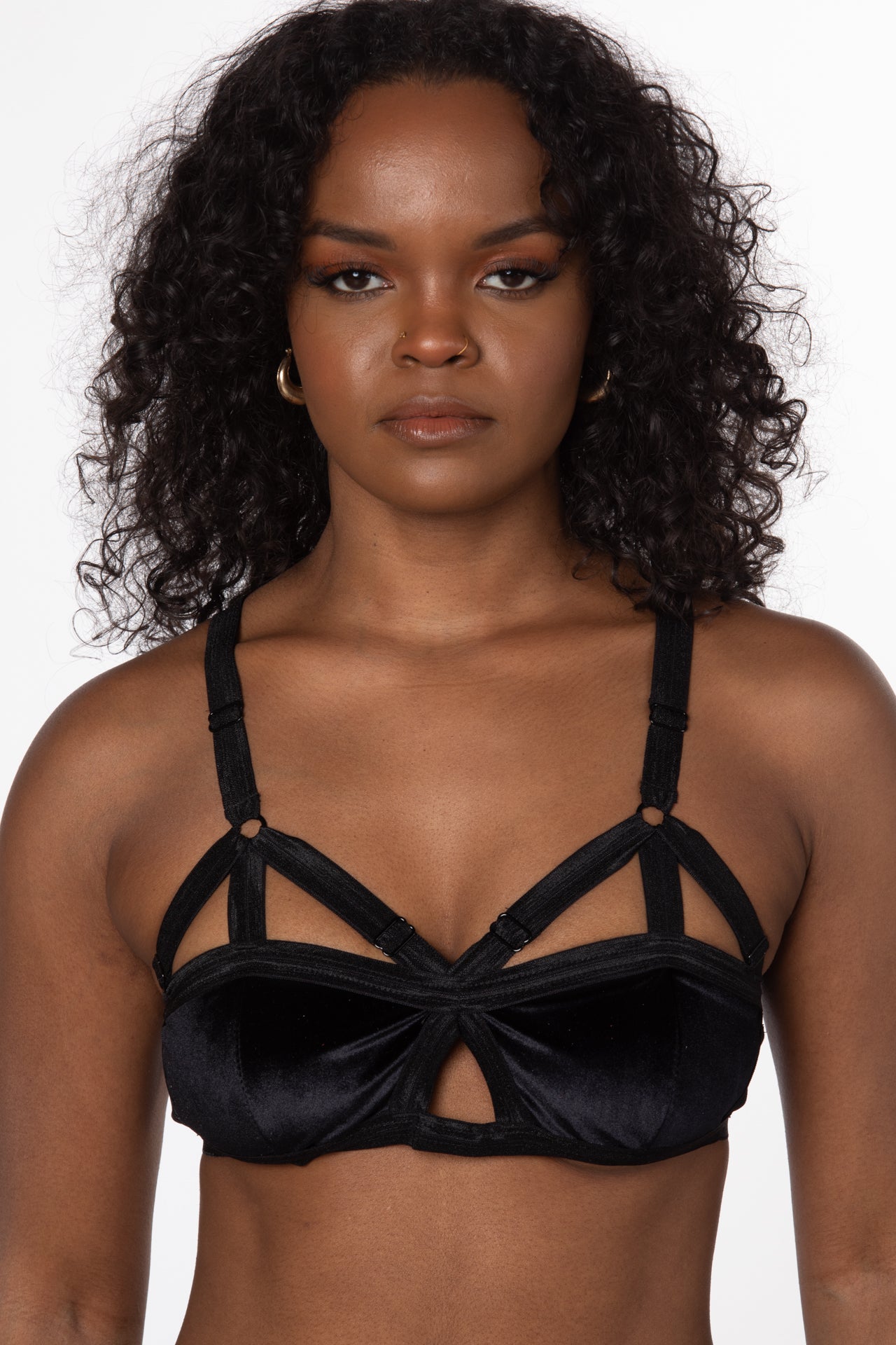 RTS MAMBA VELVET V-STRAP BRALETTE