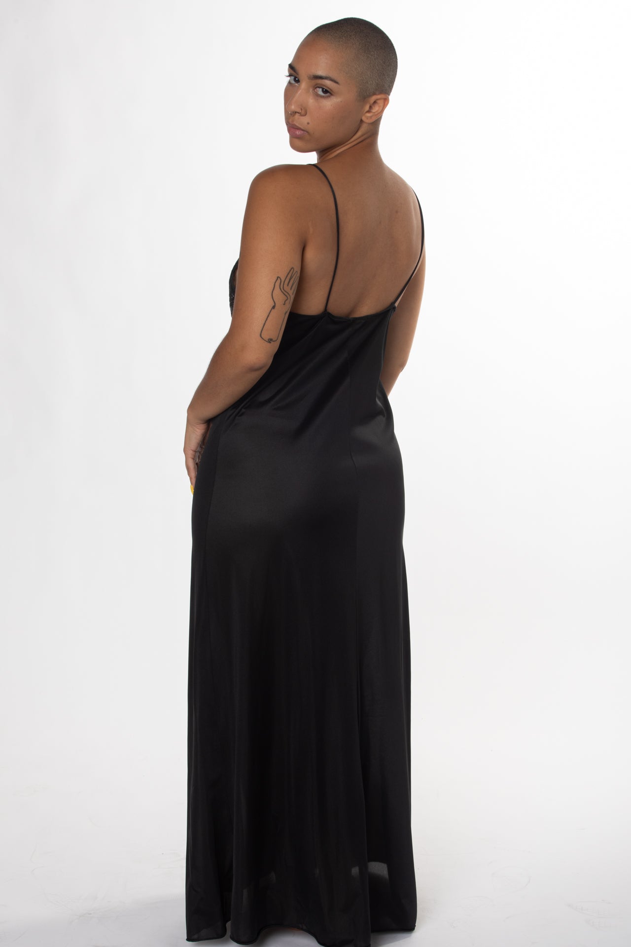 VINTAGE NOIR NIGHT DRESS