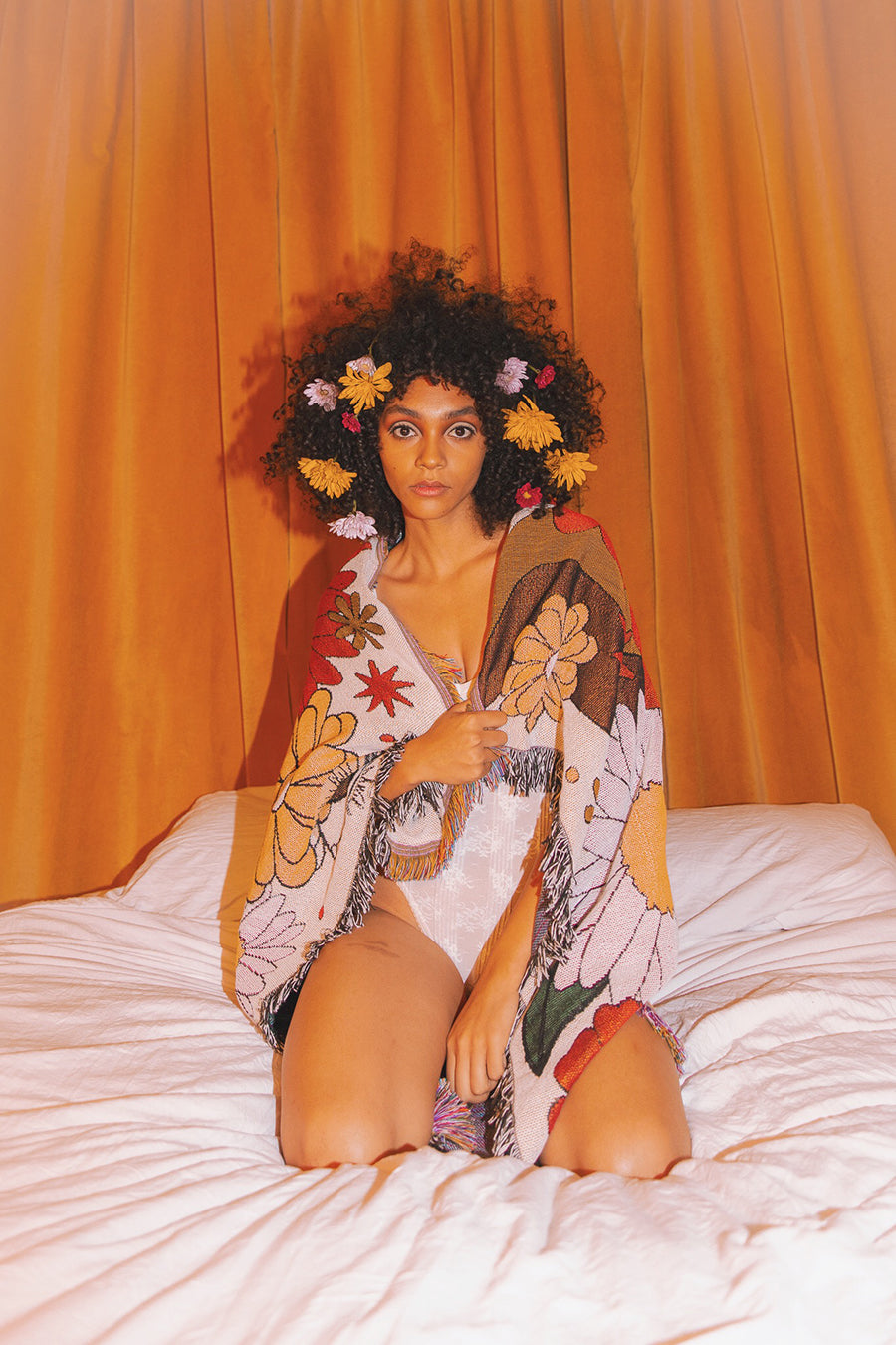 SOLSTICE HOME - "I See All" Woven Throw Blanket